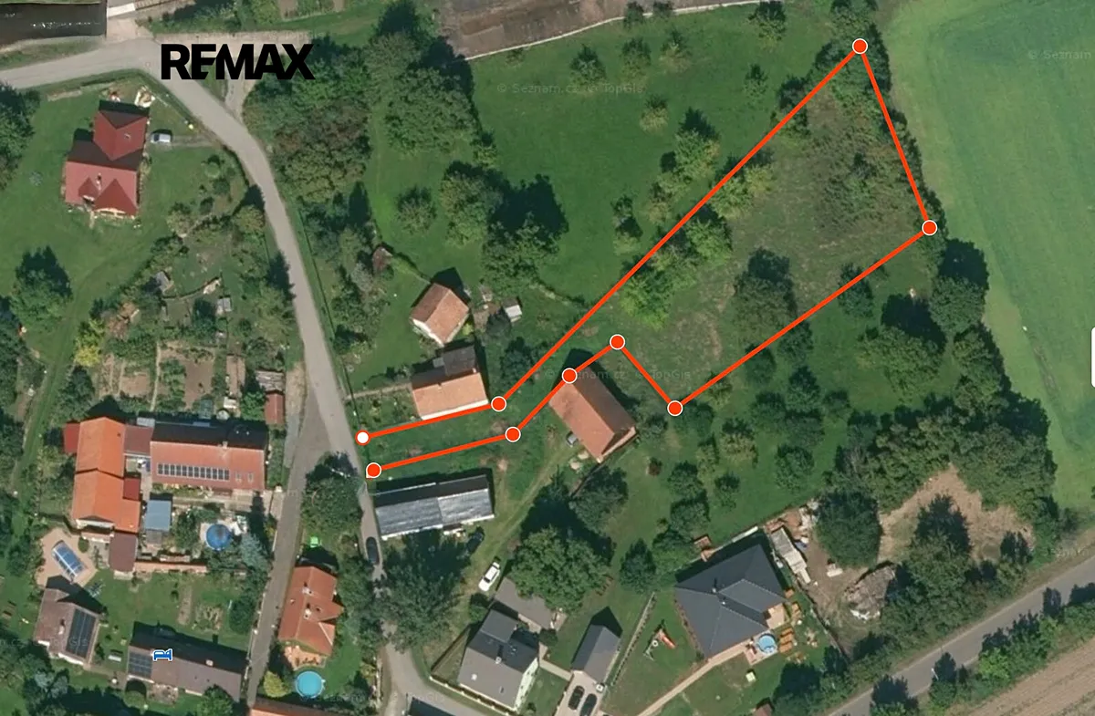 Prodej stavebního pozemku 1911 m²